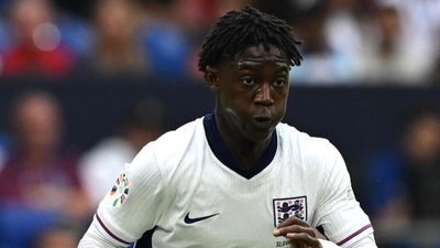 Mainoo Rinnova Con Il Manchester United