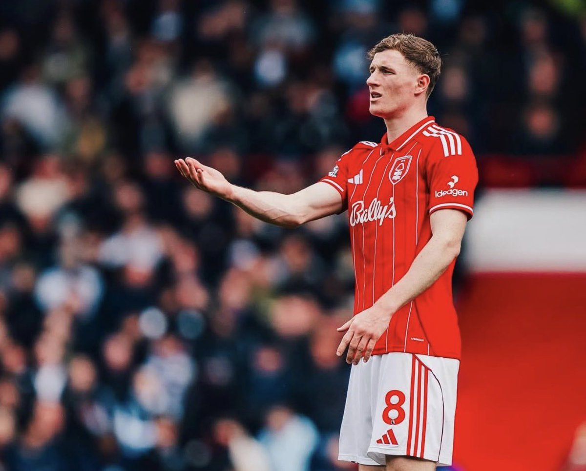 Manchester City Su Elliot Anderson ️